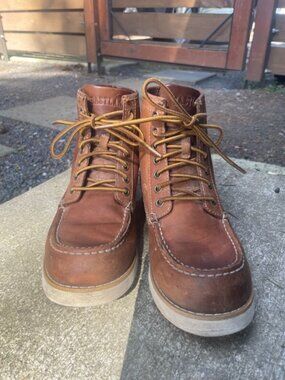 Eastland Women's Lumber Up Boot, Leather, Size 6.5 work boots